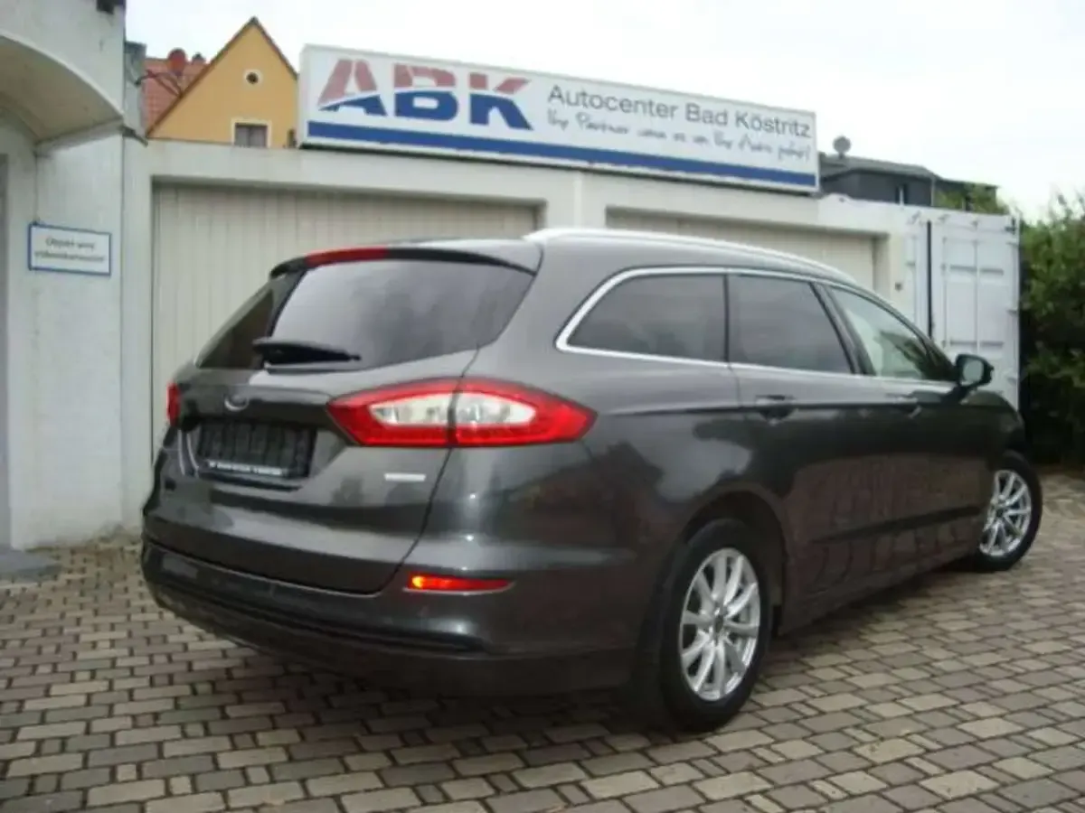 Gebraucht Ford Mondeo Business Edition 160 PS (117 kW) 2016 Grau Kombi