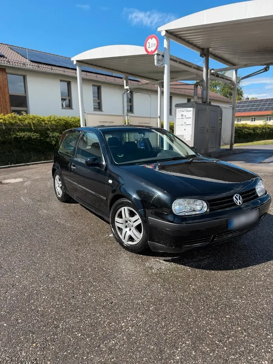 Gebraucht VW Golf 101 PS (74 kW) 2002 Schwarz Coupé