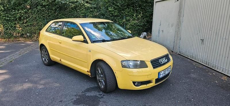 Gelb Gebraucht 2004 Audi A3 Kleinwagen | 850 € (Guter Preis) - Bild 1/4