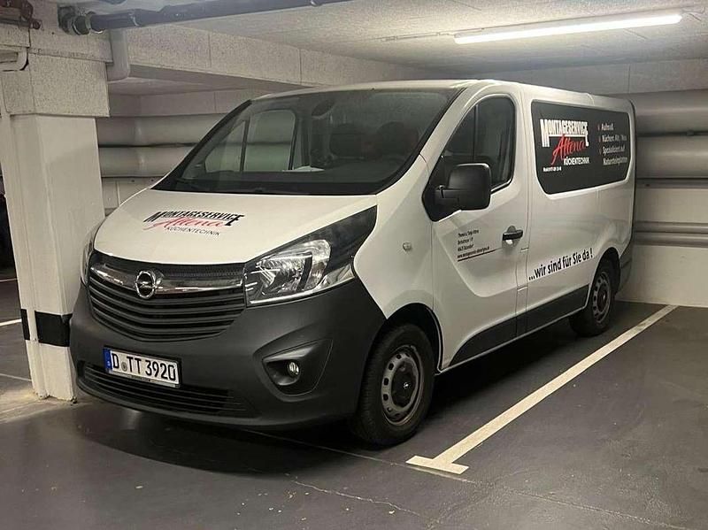 Gebraucht Opel Vivaro 95 PS (69 kW) 2017 Weiß Van / Kleinbus