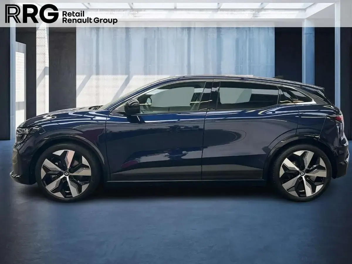 Gebraucht Renault Megane E-Tech Techno 160 kW (218 PS) 2022 Nachtblau Kleinwagen