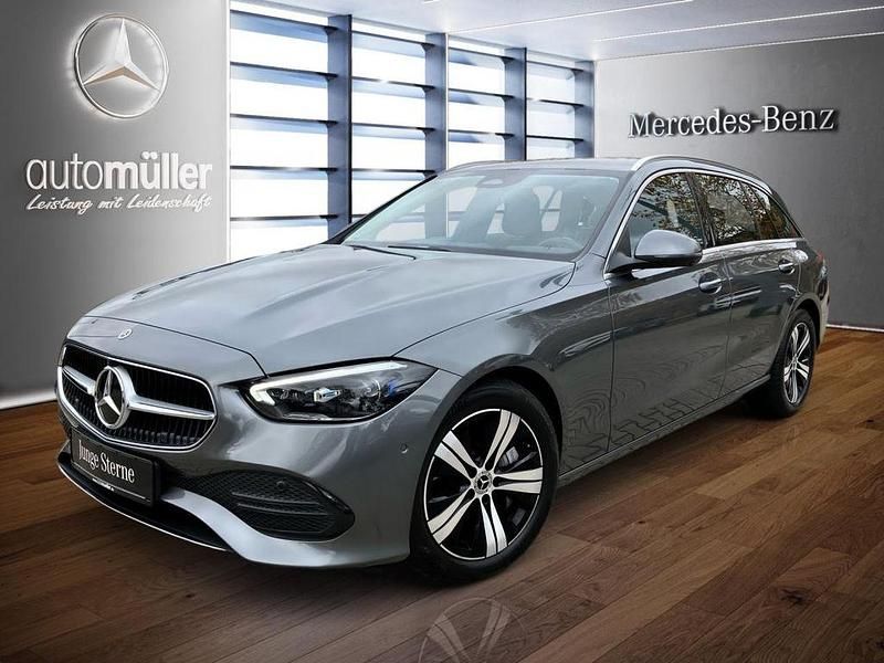 Grau Gebraucht 2022 Mercedes C180 Avantgarde Limousine | 29.880 € (Guter Preis) - Bild 1/3