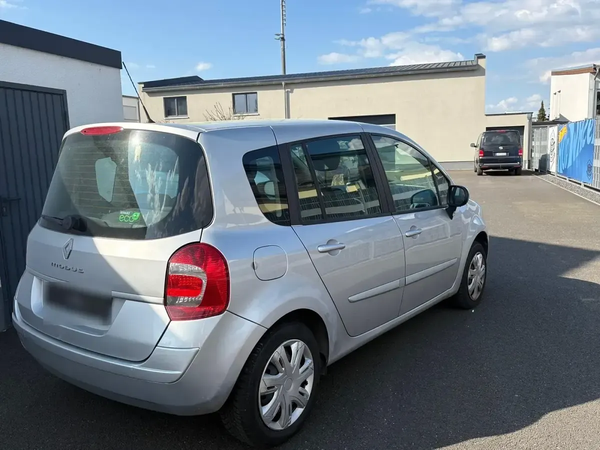Usado Renault Modus 2011 Prateado Monovolume