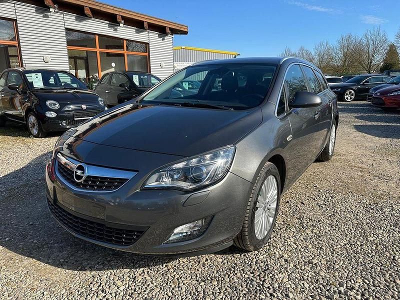 Gebraucht Opel Astra Innovation 110 PS (80 kW) 2011 Grau Limousine