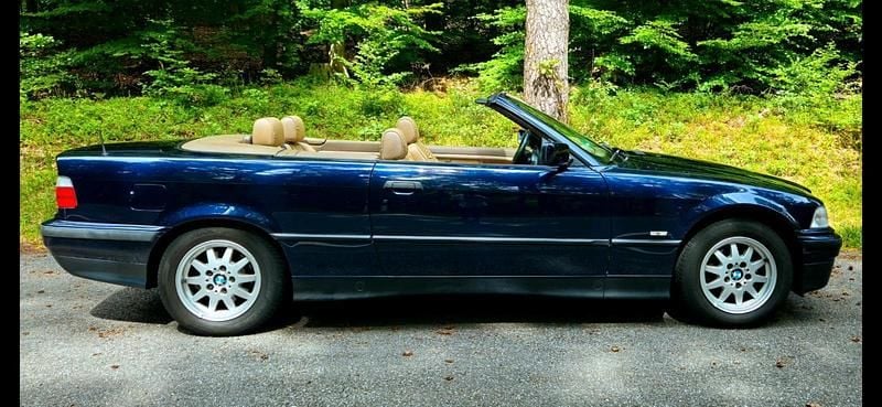 Gebraucht BMW 320 Cabriolet 150 PS (110 kW) 1999 Blau Cabrio