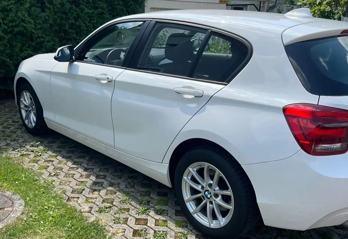 Gebraucht BMW 116 136 PS (100 kW) 2015 Weiß Kleinwagen