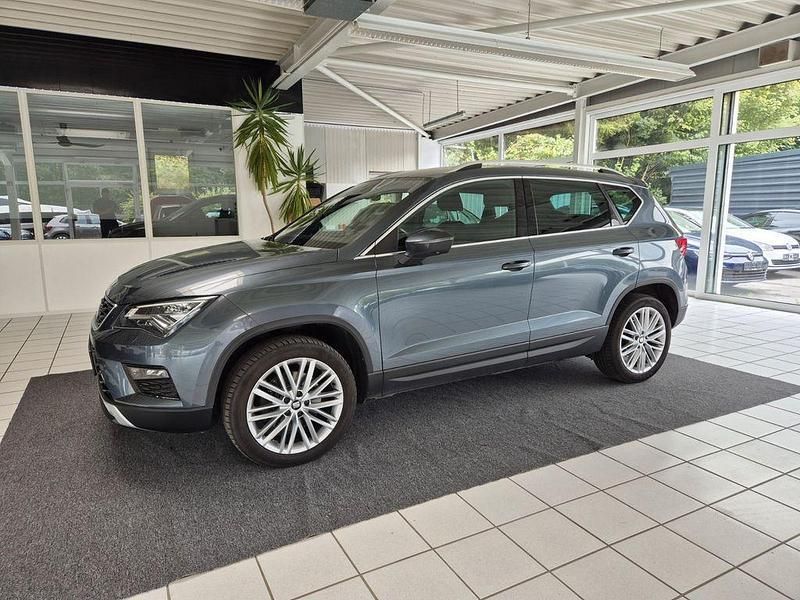 Grau Gebraucht 2018 Seat Ateca XCELLENCE SUV | 17.590 € (Fairer Preis) - Bild 1/3