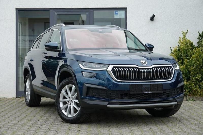 Lava blau Gebraucht 2022 Skoda Kodiaq Style SUV | 29.470 € (Fairer Preis) - Bild 1/4