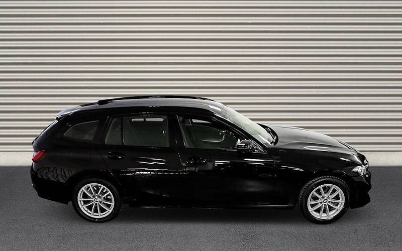 Gebraucht BMW 320 Shadowline 184 PS (135 kW) 2023 Schwarz Kombi