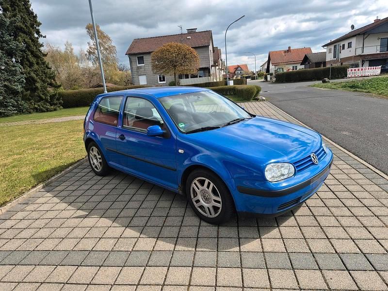 Gebraucht VW Golf IV 75 PS (55 kW) 1998 Blau Kleinwagen