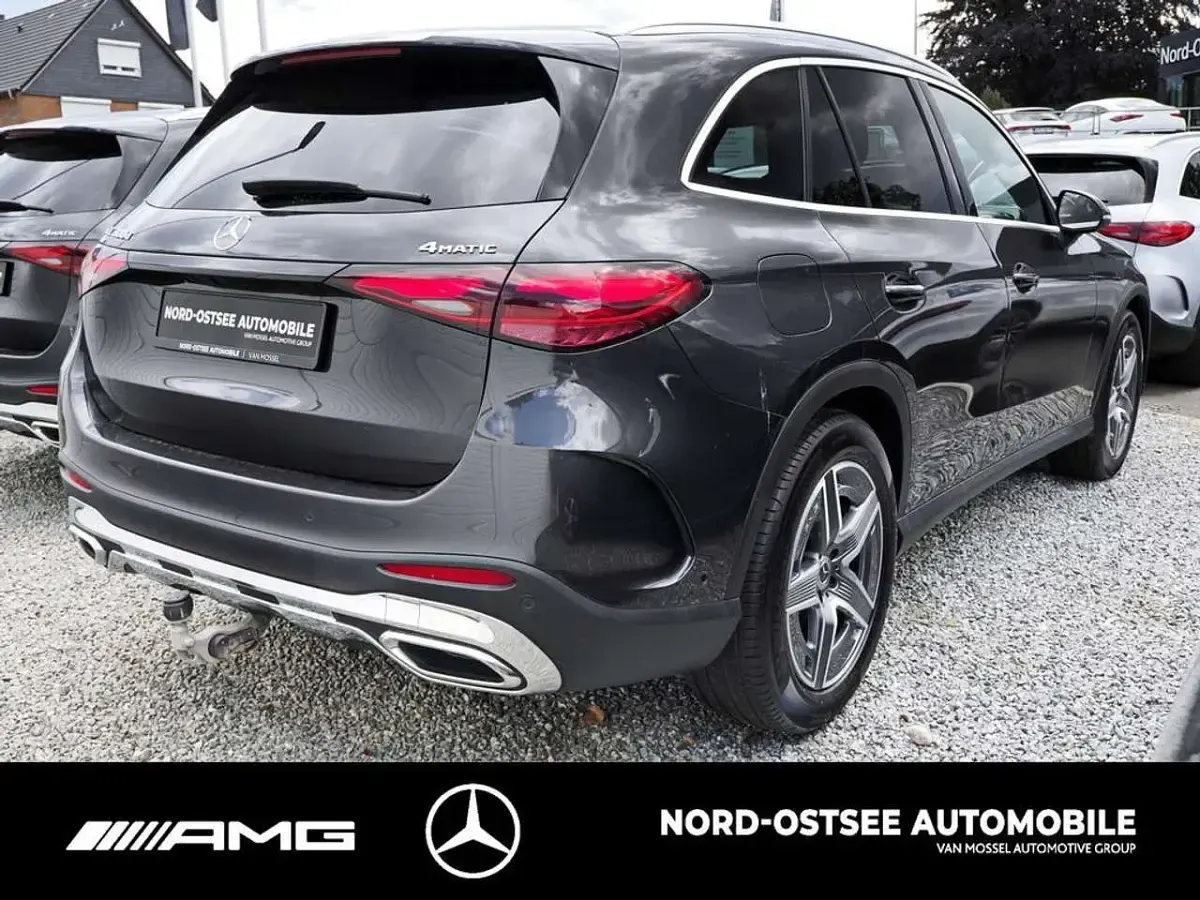 Gebraucht Mercedes GLC300 AMG 269 PS (197 kW) 2025 Graphitgrau metallic SUV