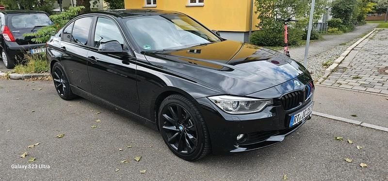 Gebraucht BMW 328 250 PS (183 kW) 2012 Schwarz Limousine