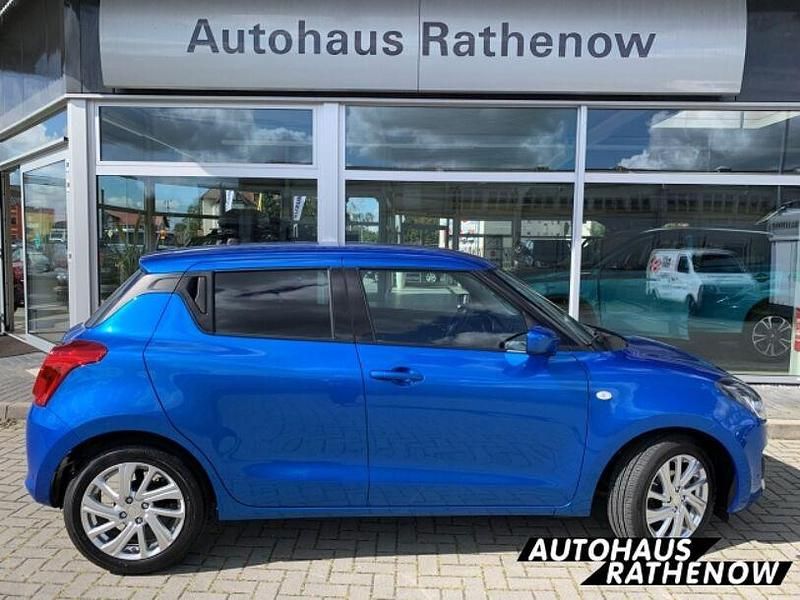 Gebraucht Suzuki Swift Comfort 83 PS (61 kW) 2023 Blau Kleinwagen