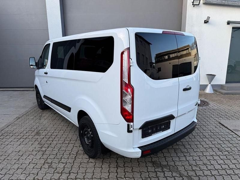 Gebraucht Ford Transit Tourneo 105 PS (77 kW) 2019 Weiß Van / Kleinbus