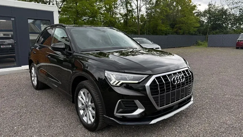 Gebraucht Audi Q3 Advanced Plus 150 PS (110 kW) 2021 Schwarz SUV