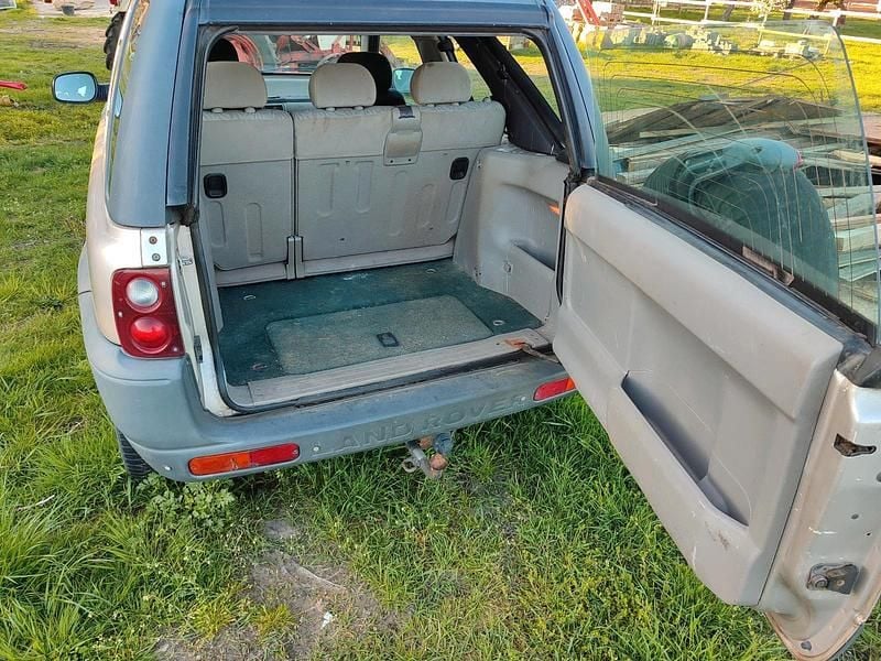 Gebraucht Land Rover Freelander 100 PS (73 kW) 2001 Silber SUV