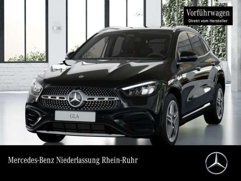 Kosmosschwarz Gebraucht 2025 Mercedes GLA200 AMG SUV | 47.990 € (Teuer) - Bild 1/4