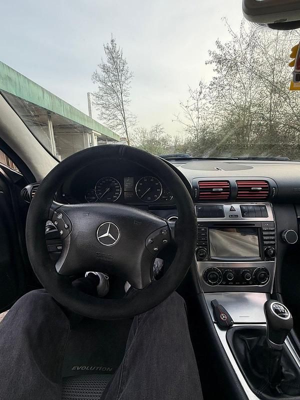 Gebraucht Mercedes C200 163 PS (119 kW) 2004 Limousine