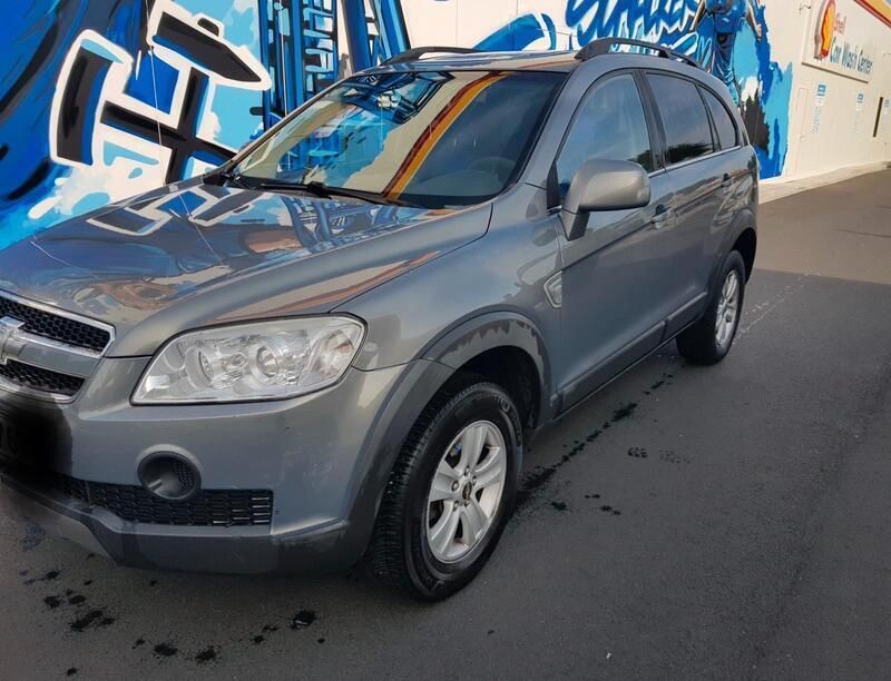Silber Gebraucht 2010 Chevrolet Captiva SUV | 4.500 € (Etwas zu teuer) - Bild 1/4