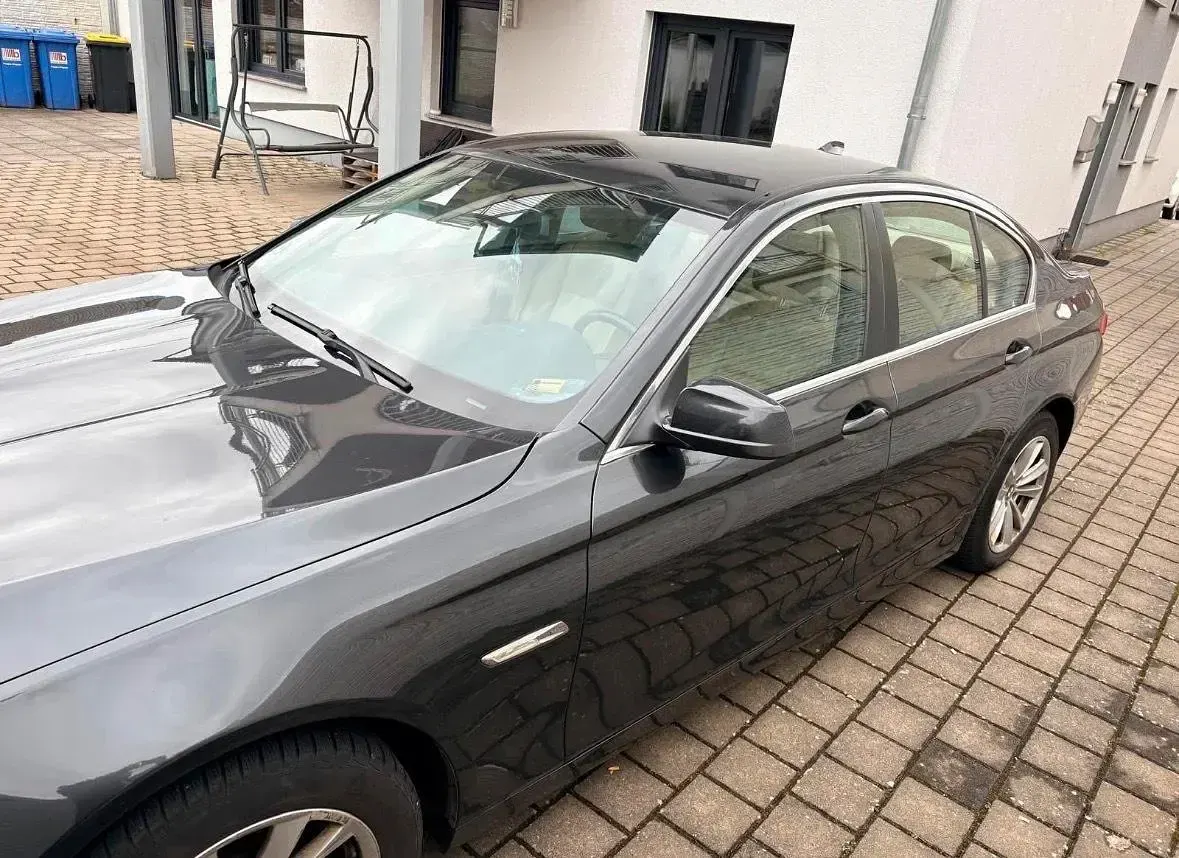 Second-hand BMW 520 184 CP (135 kW) 2010 Gri Berlinǎ