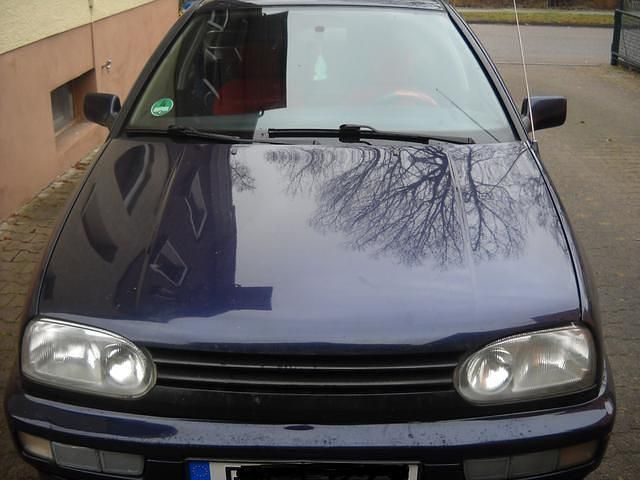 Gebraucht VW Golf III 90 PS (66 kW) 1996 Blau Limousine