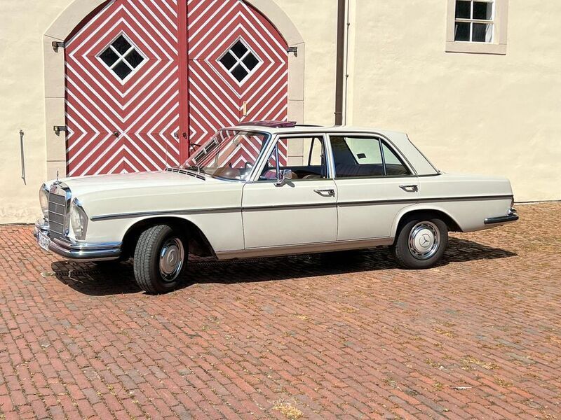 Gebraucht 1968 Mercedes S250 Limousine | 21.500 € - Bild 1/4