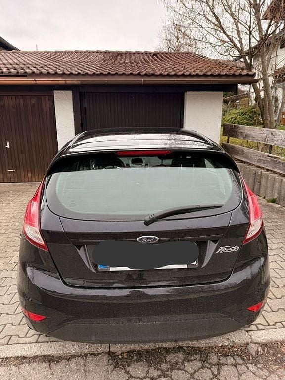 Gebraucht Ford Fiesta 82 PS (60 kW) 2015 Schwarz Limousine