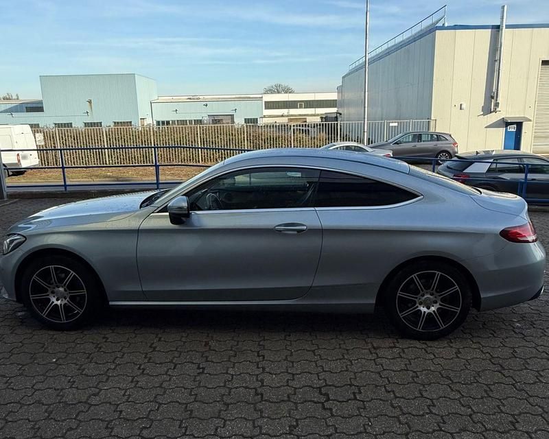 Gebraucht Mercedes C180 Edition 1 156 PS (114 kW) 2017 Grau Coupé