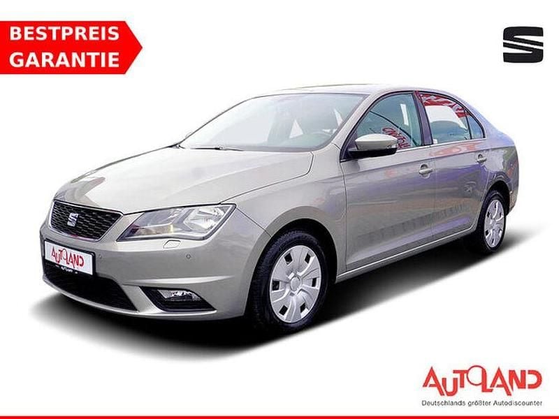 Beige (metallic) Gebraucht 2016 Seat Toledo Style Limousine | 12.890 € (Etwas zu teuer) - Bild 1/4