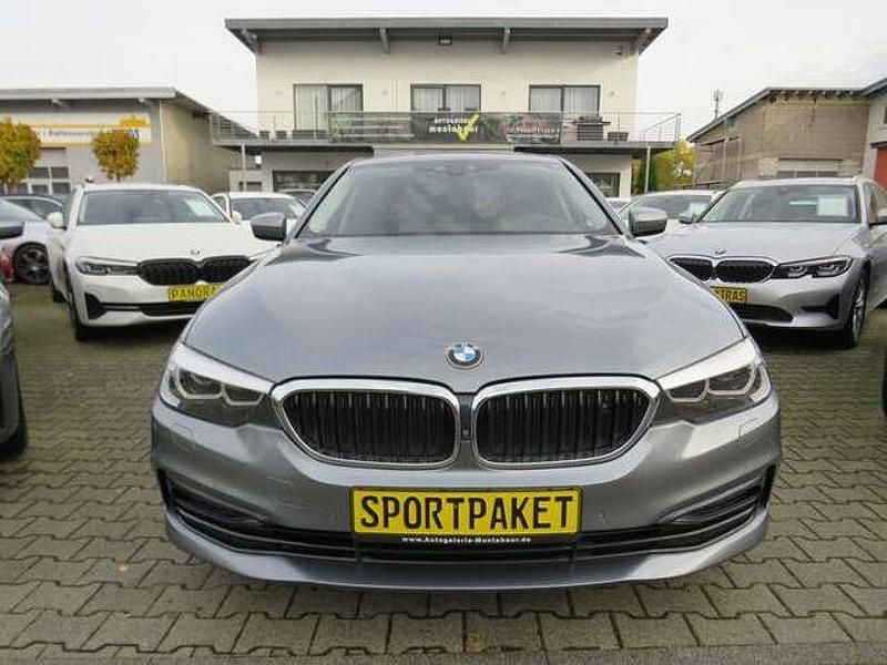 Gebraucht BMW 520 Sport Line 190 PS (139 kW) 2020 Blue stone Limousine