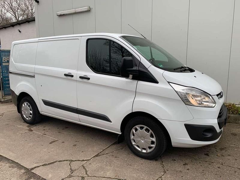 Gebraucht Ford Transit Custom Trend 131 PS (96 kW) 2018 Frostweiß Van / Kleinbus