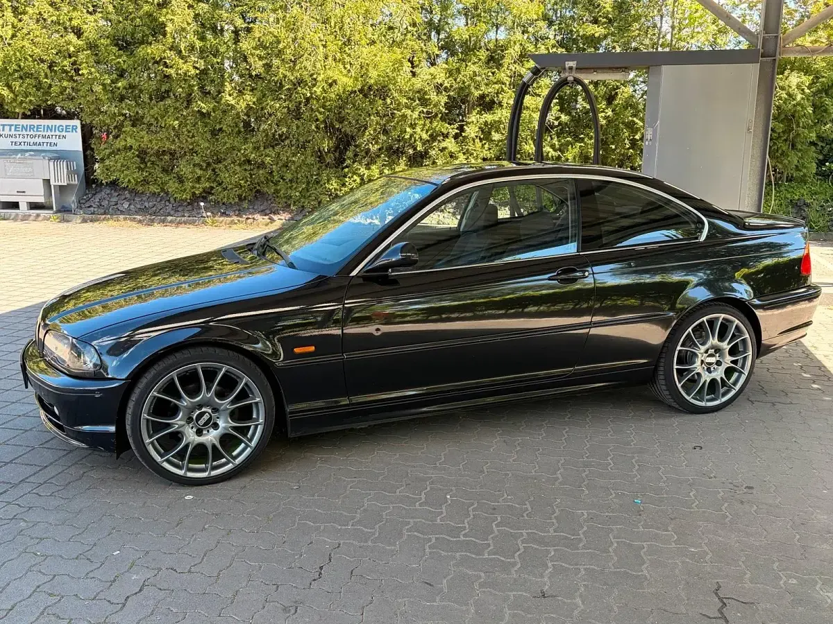 Gebraucht BMW 320 170 PS (125 kW) 2002 Schwarz Coupé