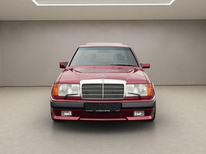 Gebraucht Mercedes E36 AMG AMG 272 PS (200 kW) 1992 Rot Limousine