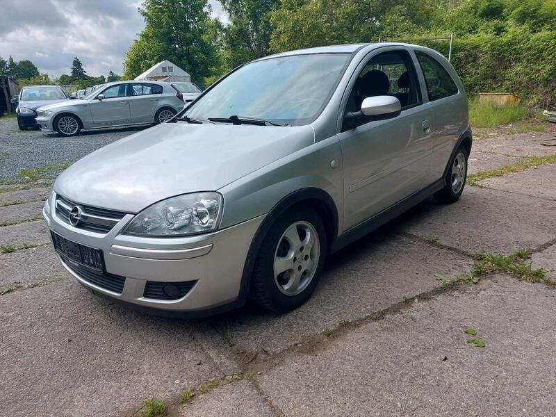 Silber Gebraucht 2006 Opel Corsa Kleinwagen | 2.500 € (Fairer Preis) - Bild 1/4