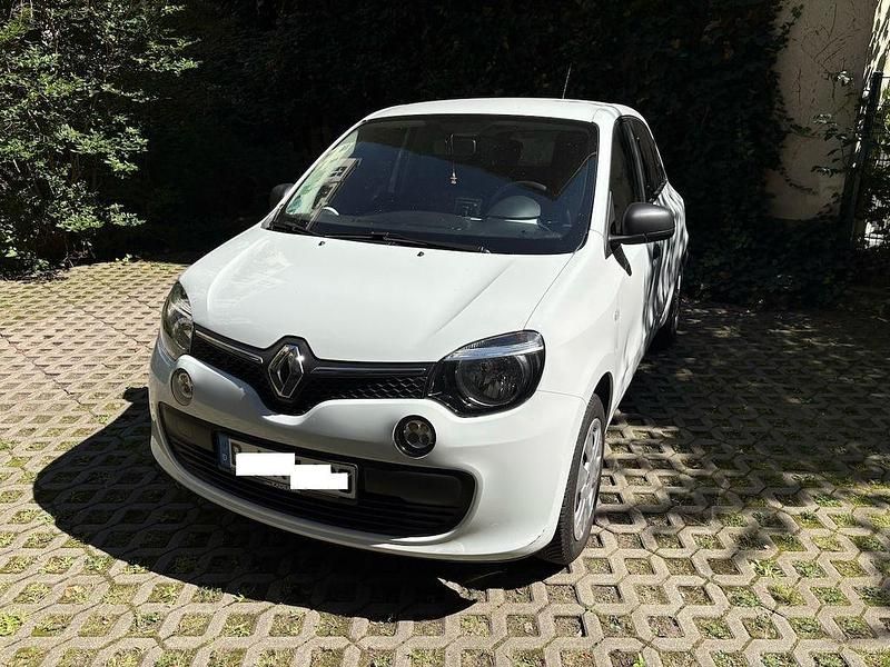 Weiß Gebraucht 2016 Renault Twingo Life Kleinwagen | 5.300 € (Guter Preis) - Bild 1/4
