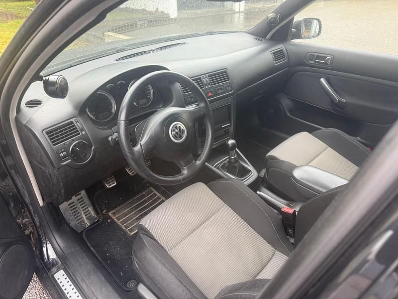 Gebraucht VW Bora 150 PS (110 kW) 2003 Schwarz Limousine