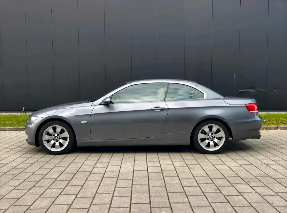 Occasion BMW 330 Cabriolet 272 ch (200 kW) 2008 Gris Cabriolet