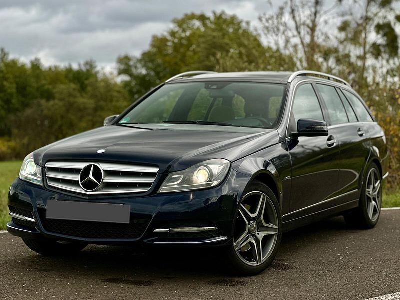 Blau Gebraucht 2012 Mercedes C350 AMG Kombi | 8.990 € (Fairer Preis) - Bild 1/4