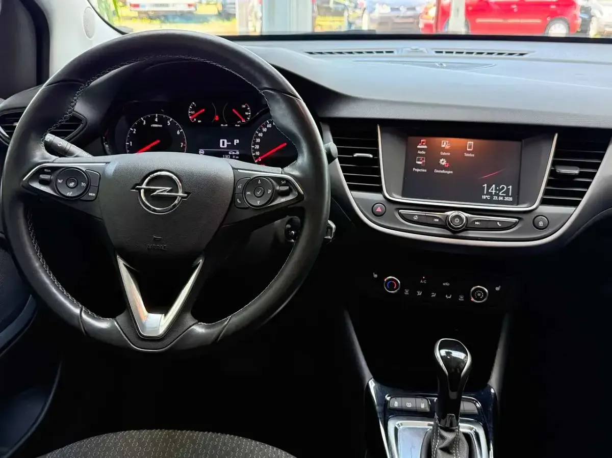Gebraucht Opel Crossland X Edition 110 PS (80 kW) 2018 Arktis blau (m2) SUV