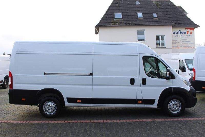 Gebraucht Citroën Jumper 165 PS (121 kW) 2024 Weiß Van / Kleinbus
