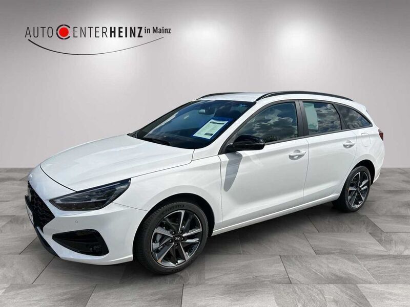 Atlas white Neu 2025 Hyundai i30 Advantage Kombi | 25.190 € (Guter Preis) - Bild 1/4