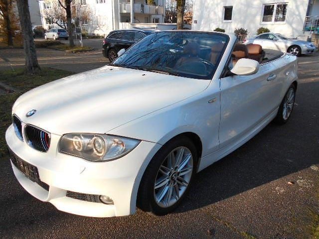 Weiß Gebraucht 2011 BMW 118 Cabriolet Efficient Dynamics Cabrio | 6.950 € (Superpreis) - Bild 1/4