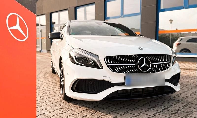 Weiß Gebraucht 2018 Mercedes A180 AMG line Limousine | 18.500 € (Teuer) - Bild 1/4