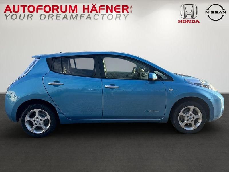 Gebraucht Nissan Leaf 80 kW (109 PS) 2013 Blau Kleinwagen