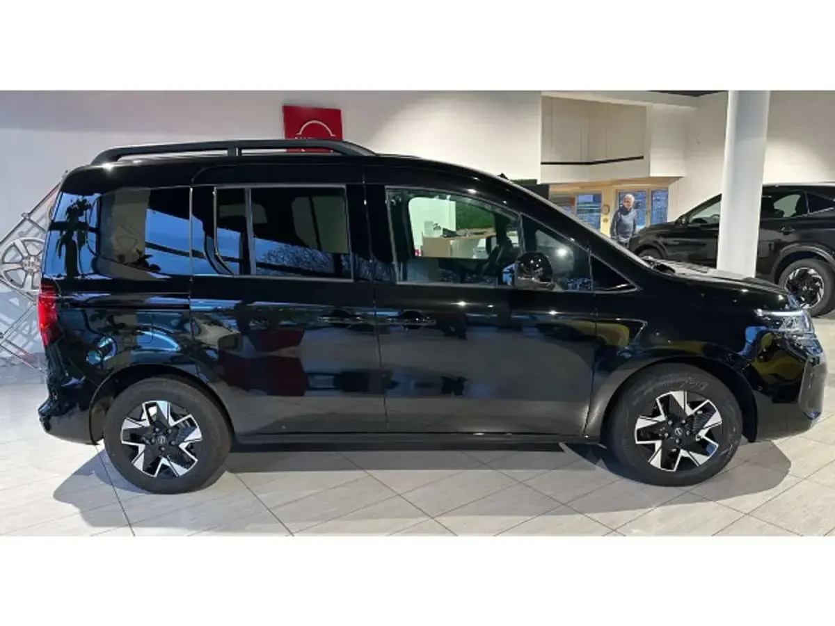 Gebraucht Nissan Townstar Tekna 131 PS (96 kW) 2024 Black metallic Kombi