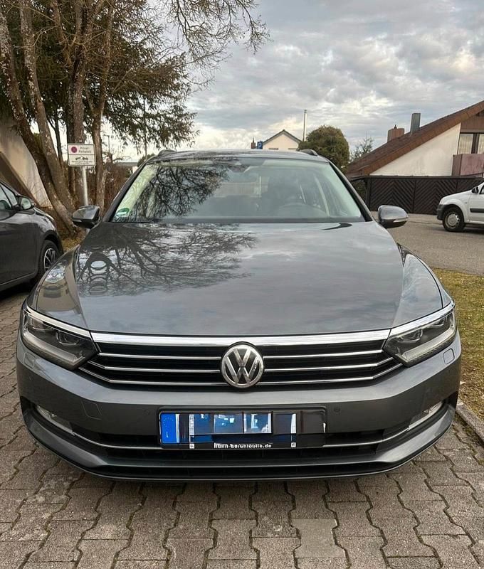 Gebraucht VW Passat 120 PS (88 kW) 2015 Grau Kombi