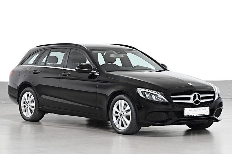 Gebraucht Mercedes C200 136 PS (100 kW) 2019 Schwarz Limousine