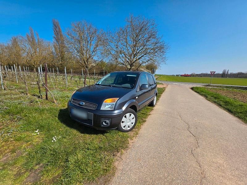 Gebraucht Ford Fusion 80 PS (58 kW) 2010 Kleinwagen