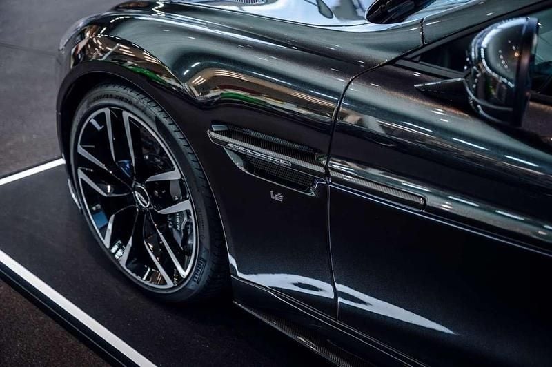 Gebraucht Aston Martin Vanquish 575 PS (422 kW) 2017 Ceramic grey Cabrio