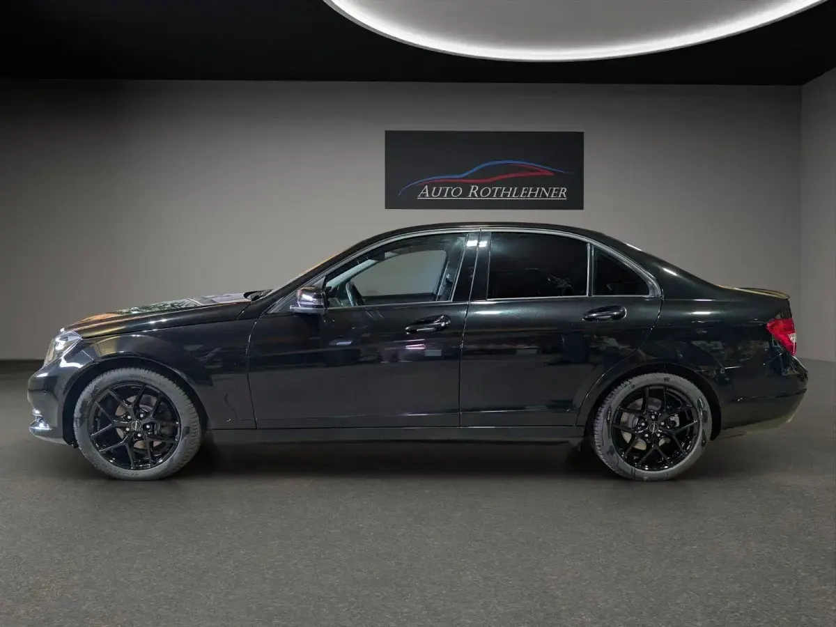 Gebraucht Mercedes C220 170 PS (125 kW) 2011 Schwarz Limousine
